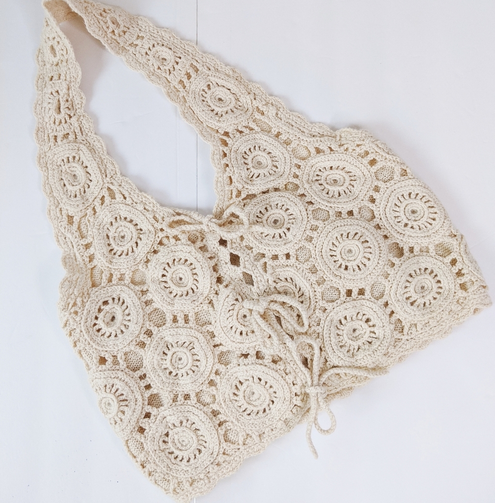 Vintage 90s Moda Boho Crochet Crop Halter Top - Picture 2 of 9